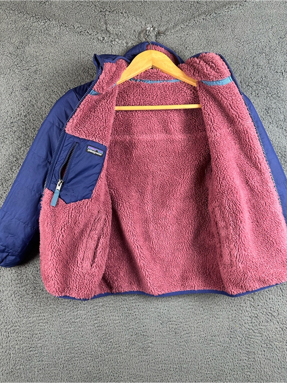 Patagonia Kids Reversible Hooded Puffer Jacket Blue Pink Fleece Lining Coat S - Picture 2 of 5